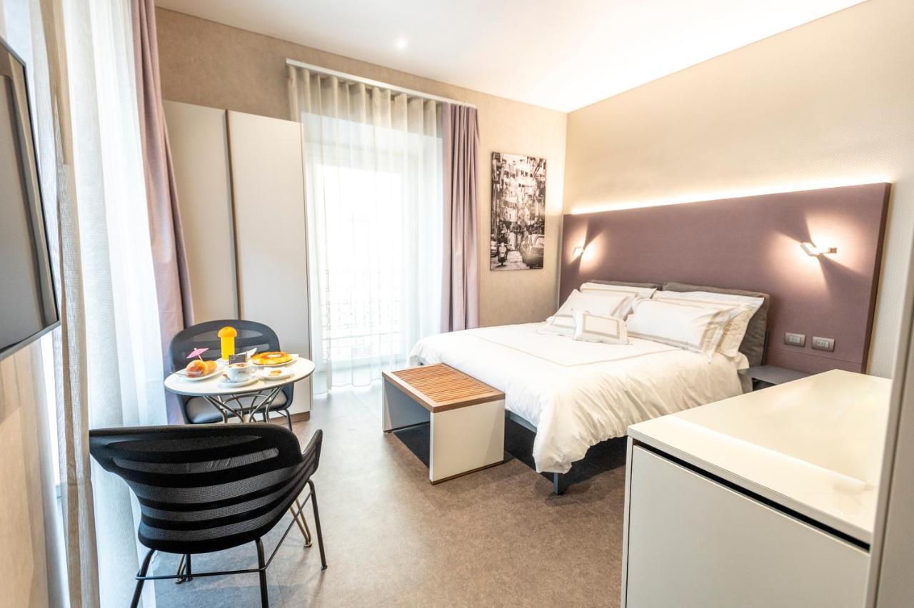 B&B Il Divino Naples Luaran gambar